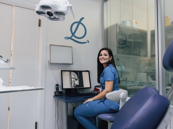 Lucariello Odontoiatria - Francesca Lavra in studio